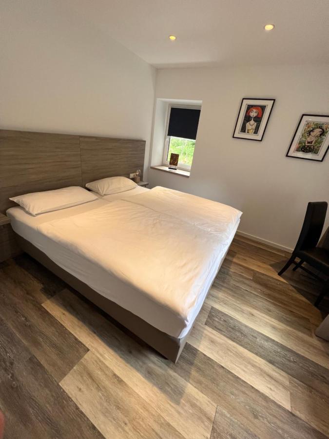 Hotel Eschberger Hof à Sarrebruck Extérieur photo